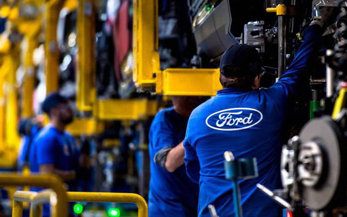 La reestructuración empresarial de Ford eliminará el 11% de la plantilla europea del fabricante y afectará sobre todo a las divisiones de ingeniería y desarrollo de producto.
