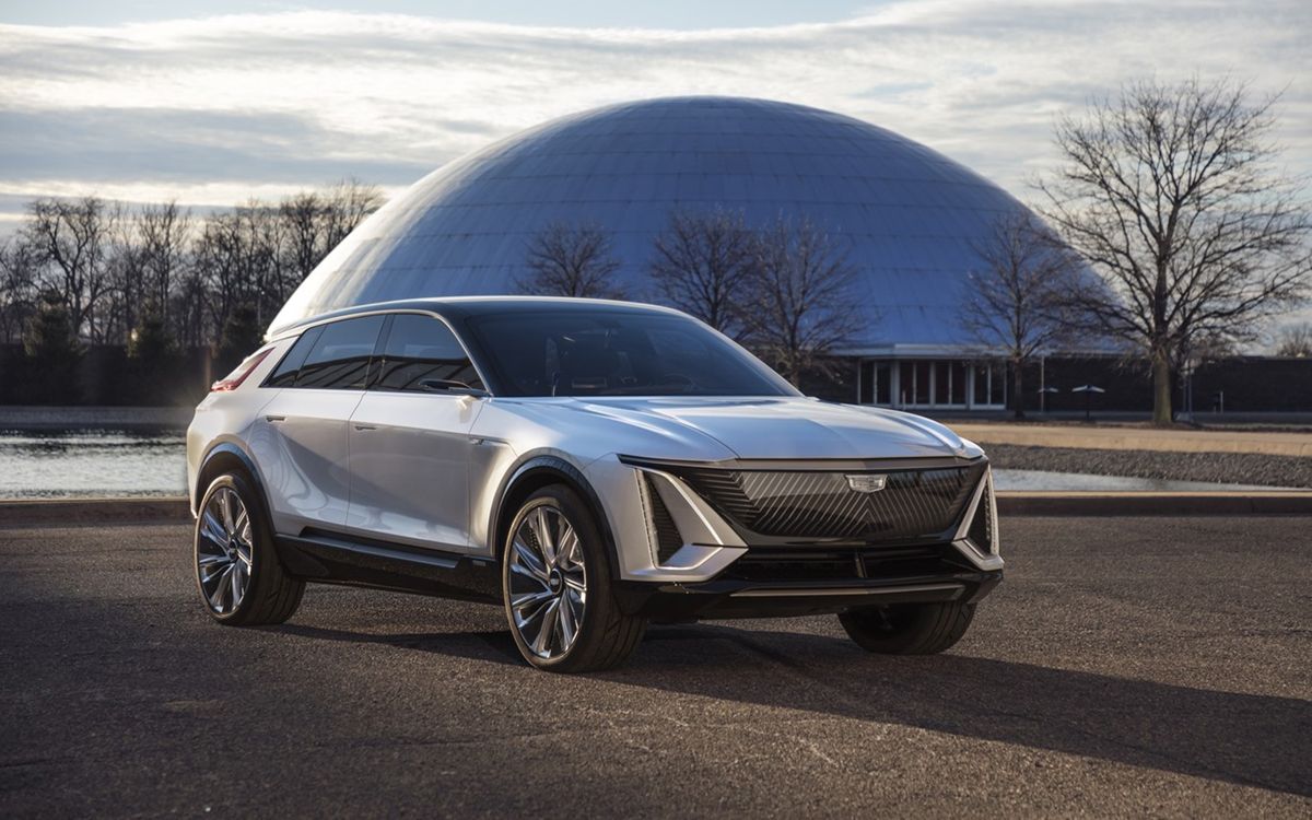 Cadillac quiere competir con Tesla en el mercado internacional de coches eléctricos.