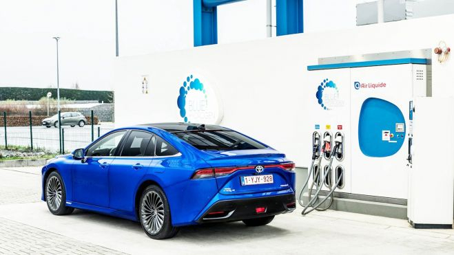 Toyota mirai electrico pila combustible hidrogeno hamburgo interior1