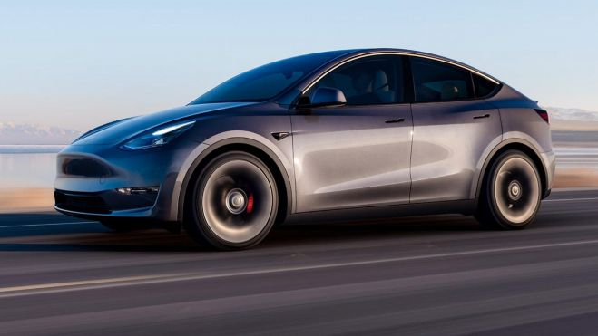 El Tesla Model Y sigue dominando entre los coches eléctricos de la misma manera en la que cerró el pasado ejercicio. El Tesla Model Y sigue dominando entre los coches eléctricos de la misma manera en la que cerró el pasado ejercicio.