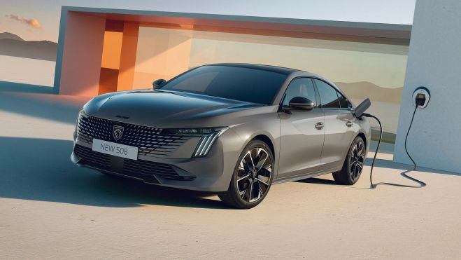 El 508 de Peugeot es una de las pocas berlinas generalistas que quedan en el mercado. El 508 de Peugeot es una de las pocas berlinas generalistas que quedan en el mercado.