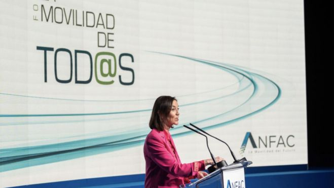 Al encuentro organizado por ANFAC asistió Reyes Maroto, ministra de Industria, Comercio y Turismo.