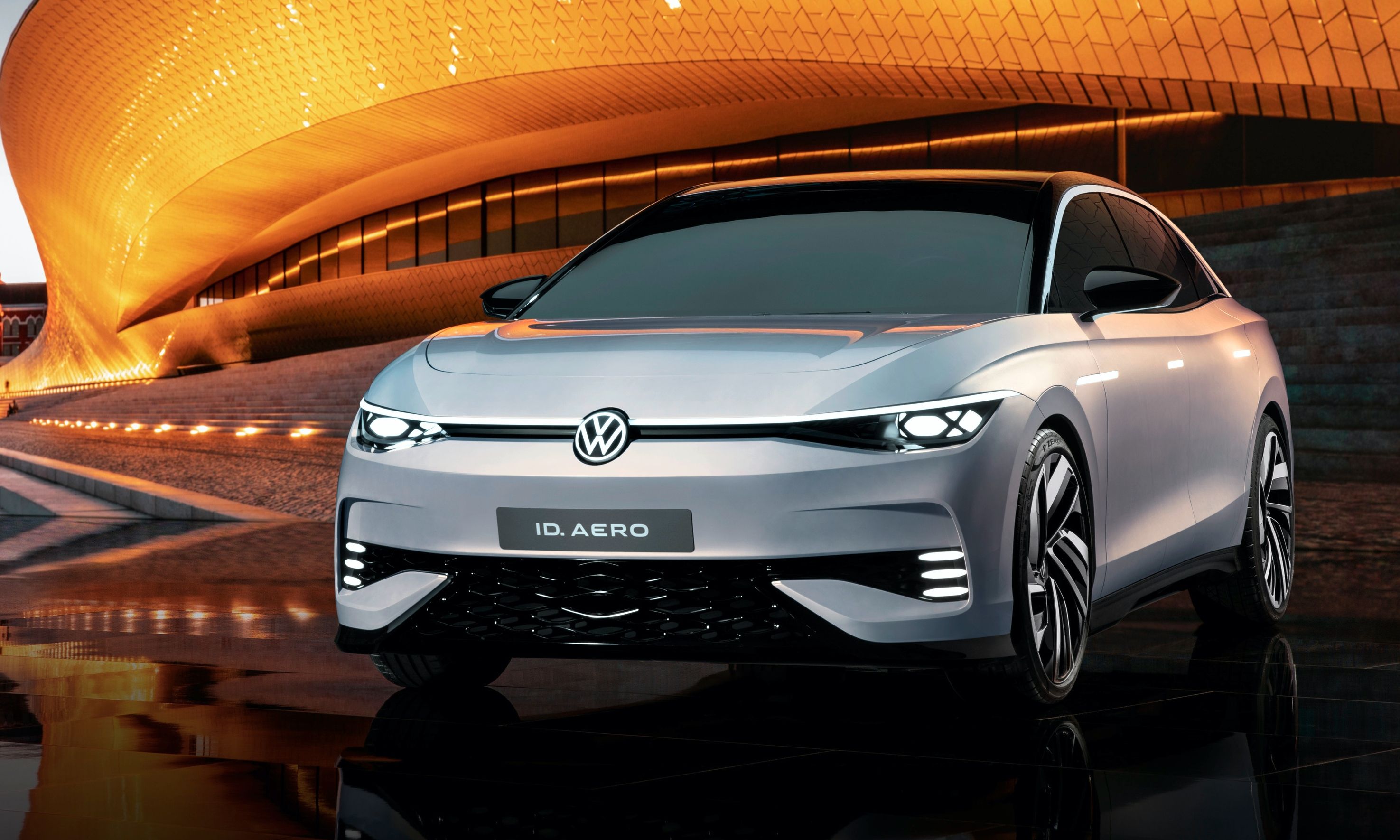 Según un experto de Volkswagen, en la era eléctrica no hay sitio para todos (en la imagen. Volkswagen ID. Aero conceptual).