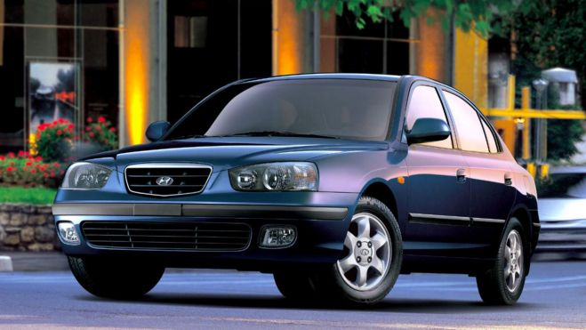 Segunda generación del Hyundai Elantra que llegó a España (año 2000)