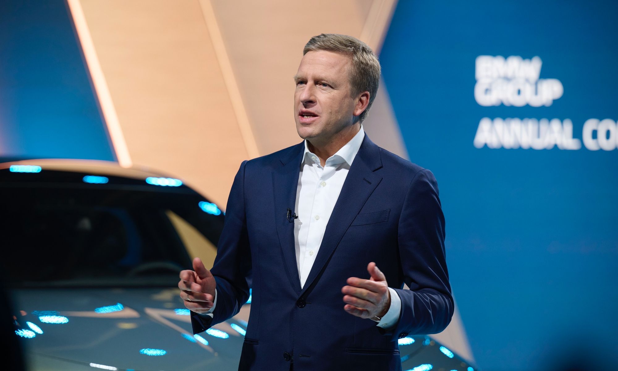 Oliver Zipse, CEO de BMW, durante la conferencia de prensa anual de 2023.