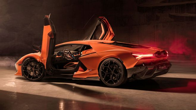 Lamborghini Revuelto 20