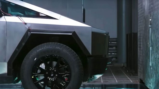 test choque pickup electrica tesla cybertruck interior1 test choque pickup electrica tesla cybertruck interior1