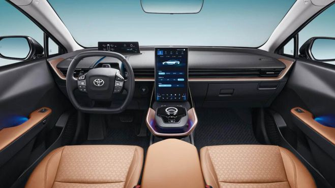 El interior del bZ3 se asemeja más a los modelos de BYD que a los de Toyota. 