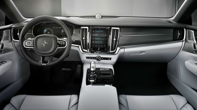 Aunque conformado por materiales nobles de alta calidad, lo cierto es que en cuanto a diseño no hay grandes diferencias con respecto al resto de la gama Volvo.