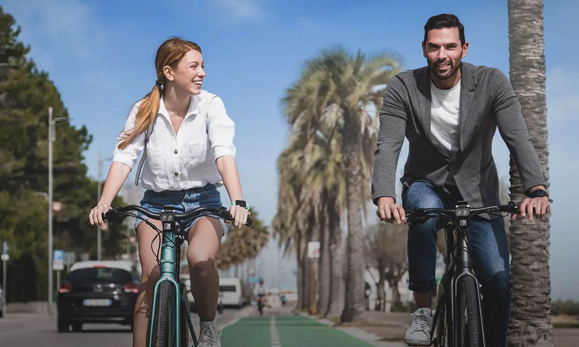 Las dos nuevas bicicletas eléctricas de Fiido se adaptan a los recorridos urbanos y pueden aventurarse en algunas vías no asfaltadas.