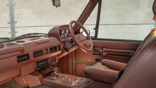 Range Rover electrico Inverted RR1 interior02