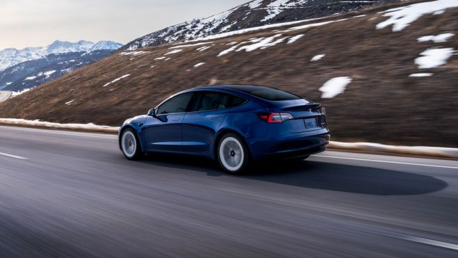 Tesla Model 3 Trasera Tesla Model 3 Trasera