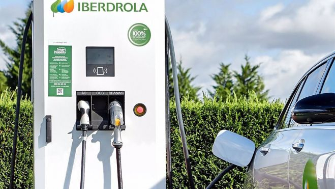 Estación de carga rápida de Iberdrola. Estación de carga rápida de Iberdrola.