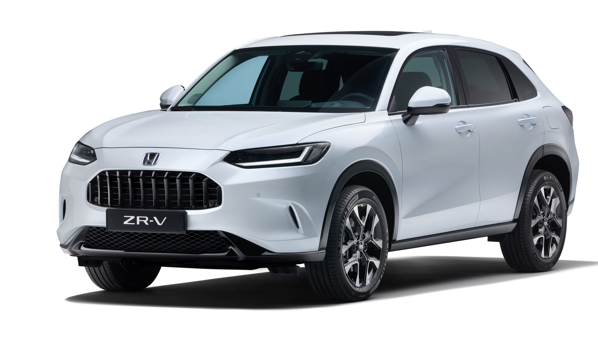 Aunque es de esperar que el Corolla Cross se venda más, el ZR V probablemente plantee una mejor calidad interior.