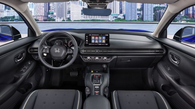 El habitáculo es muy similar al del Honda Civic híbrido. El habitáculo es muy similar al del Honda Civic híbrido.