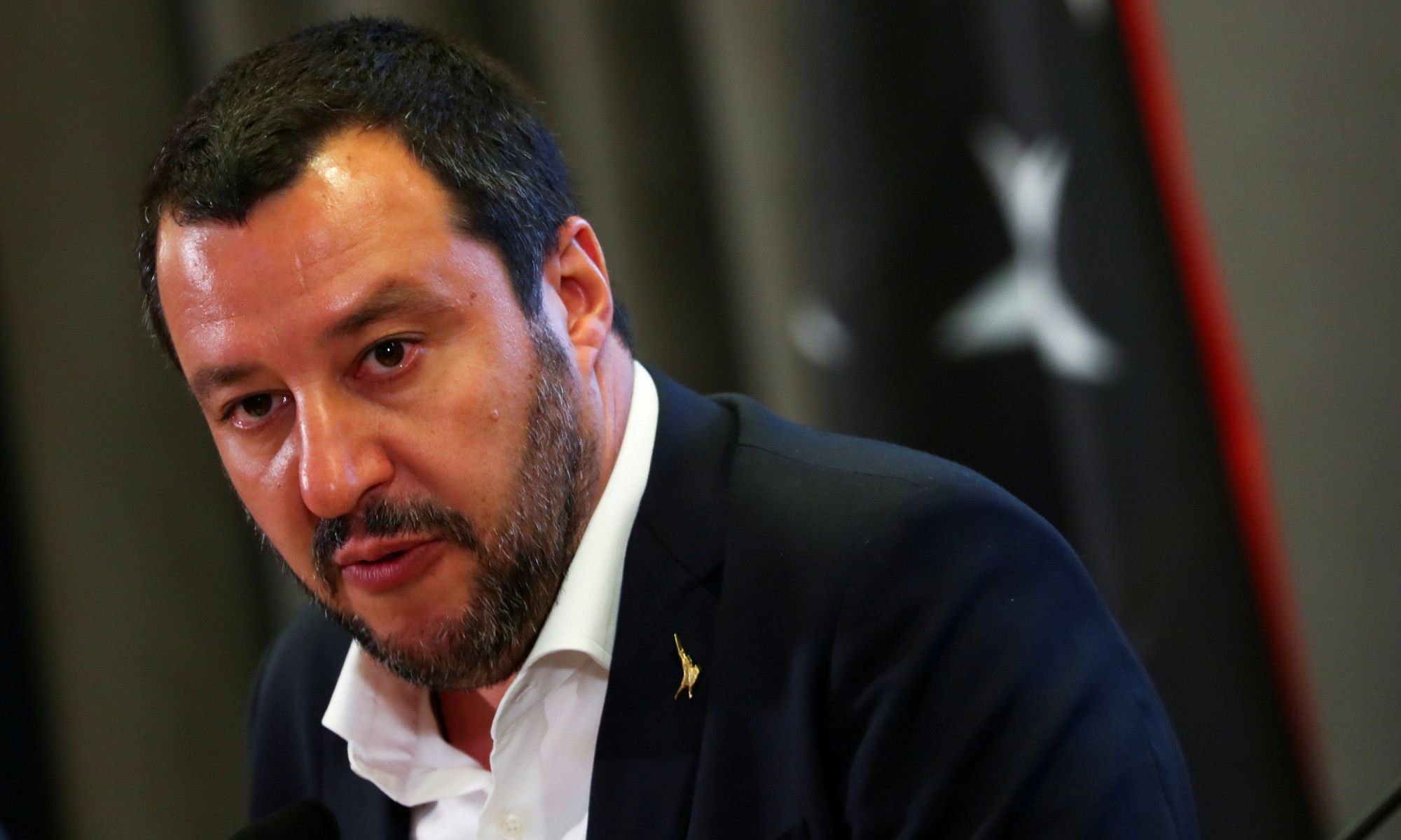 El ministro de Transporte de Italia, Mateo Salvini, encabeza las protestas por la Euro 7.