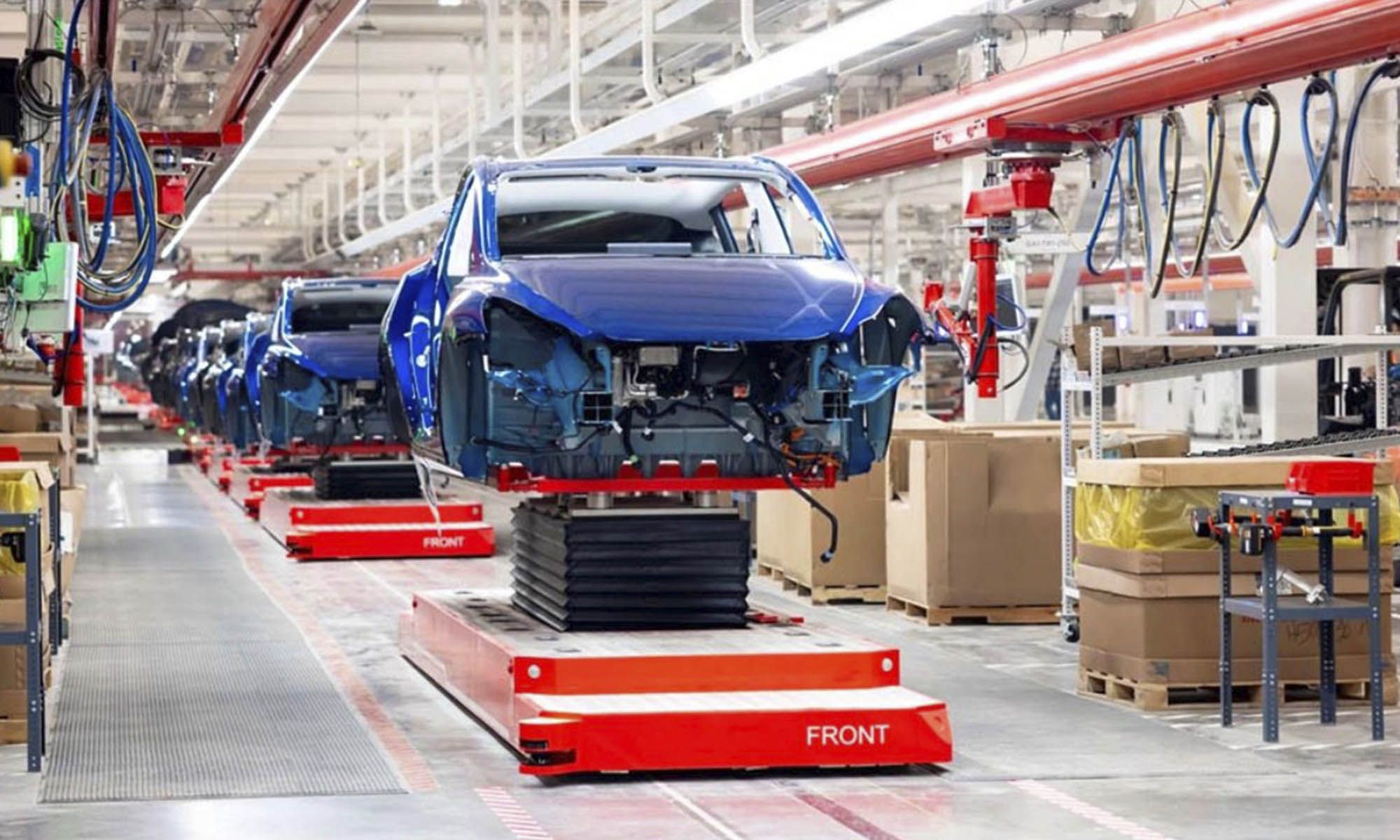 El innovador proceso de fabricación de Tesla tiene como objetivo fabricar más coches reduciendo los costes.