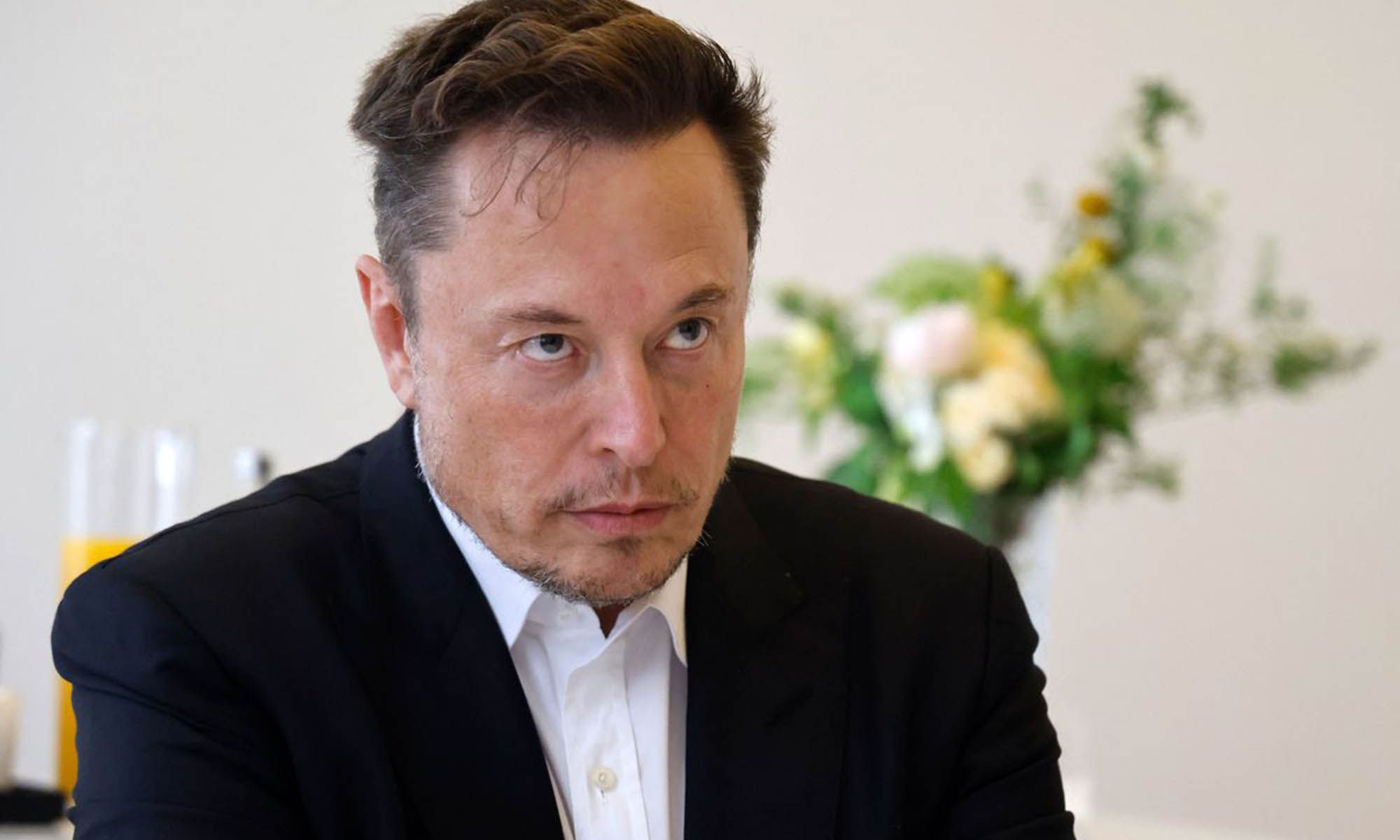 Elon Musk responde a las preguntas de los inversores advirtiendo que “ni Tesla es inmune” a la situación económica actual.