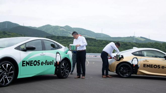 En la demostración se ha utilizado un Toyota Prius de última generación y un Toyota GR86.