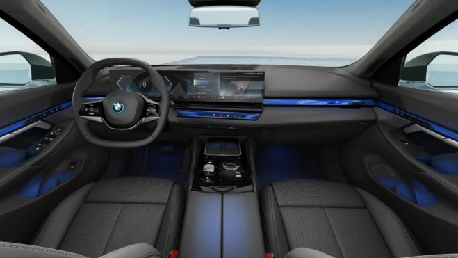 Habitáculo del BMW i5.