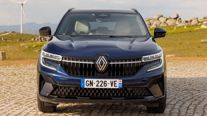 Renault Espace E Tech 2023 04