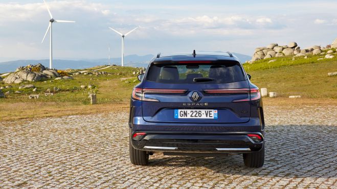 Renault Espace E Tech 2023 13