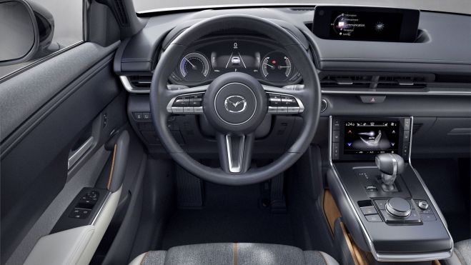 Su habitáculo despida la habitual sensación de calidad percibida de Mazda. Su habitáculo despida la habitual sensación de calidad percibida de Mazda.