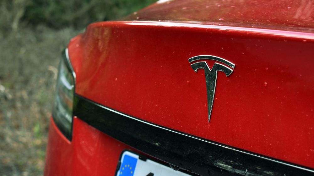 logo tesla model s