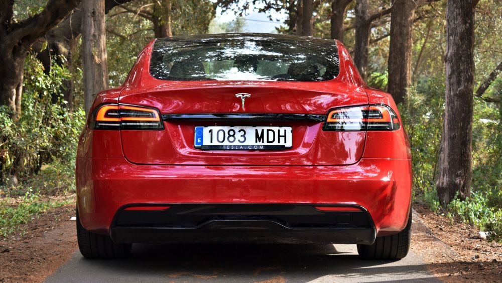 Versión más lenta Tesla Model S 7