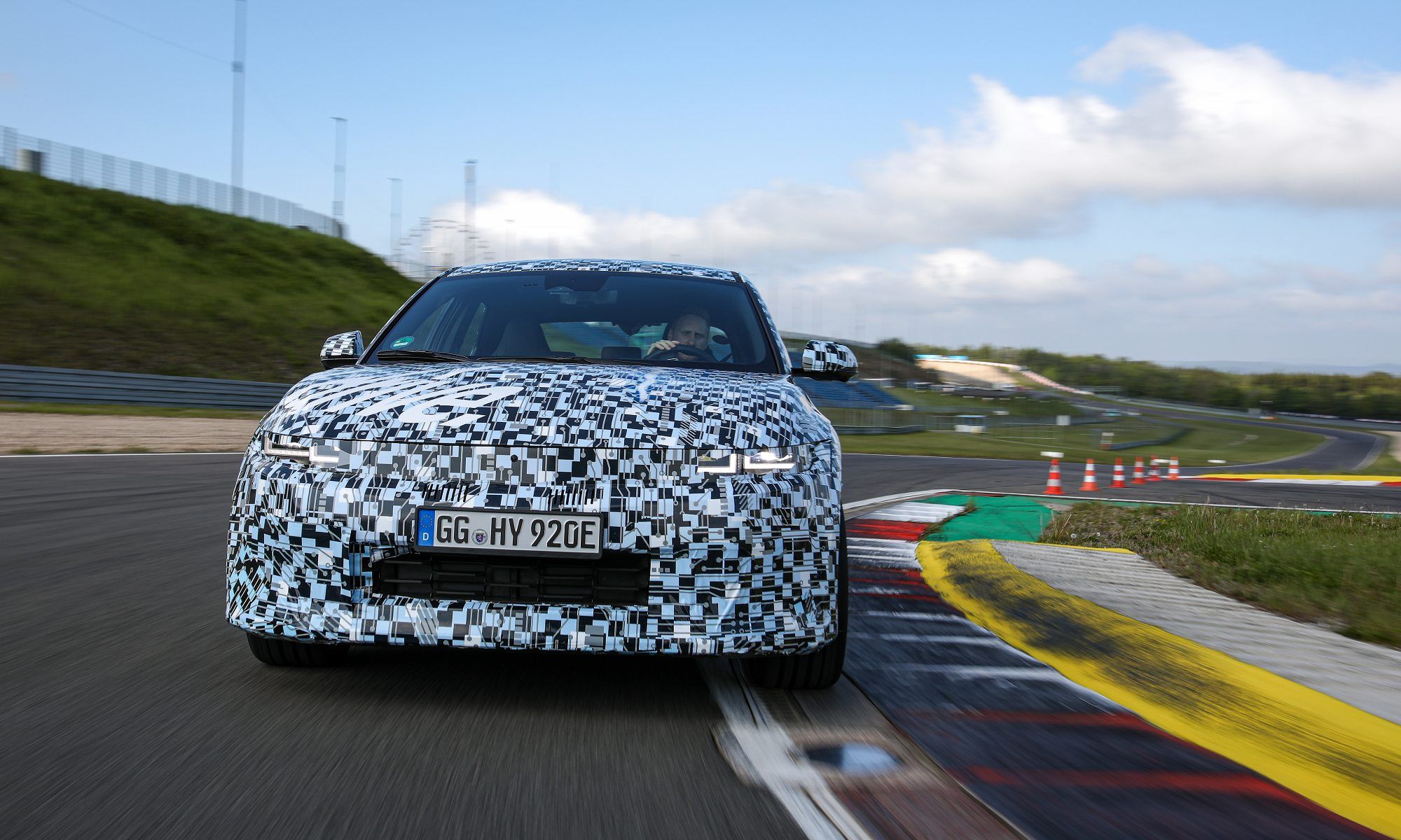 De confirmarse lo visto, Hyundai podría haber dado con la tecla para que un coche eléctrico suene como un deportivo de combustión.