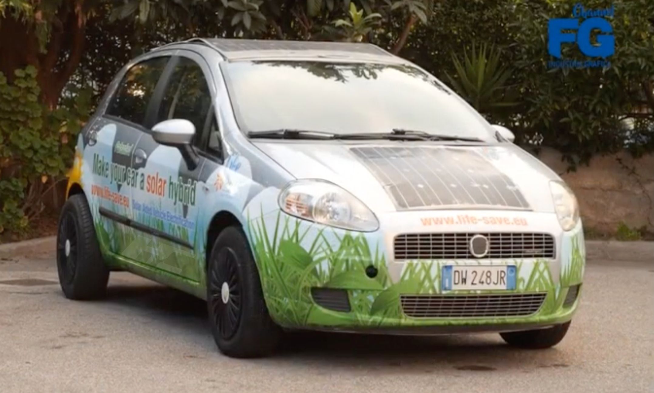 El FIAT Grande Punto que se encontraba en pruebas en ese momento.