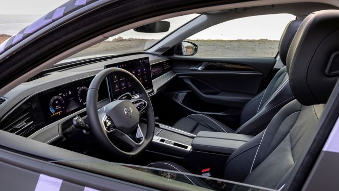 Volkswagen Passat Variant 2024 interior Volkswagen Passat Variant 2024 interior