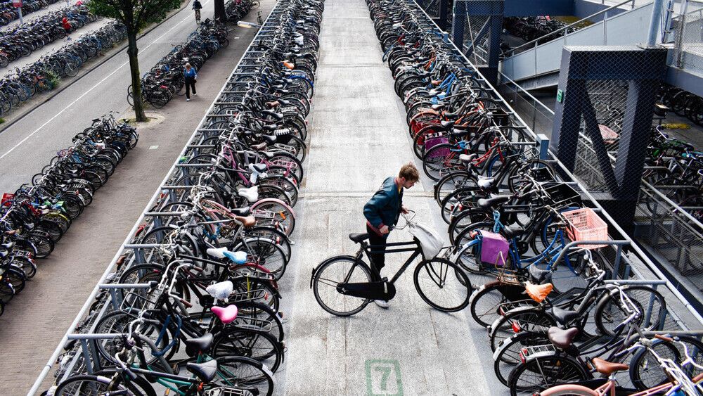 Las bicicletas eléctricas en Países Bajos tienen un gran éxito debido a cuestiones ocurridas en la década de los setenta del siglo pasado.