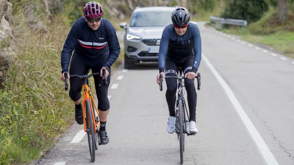 Los atropellos continuados durante los últimos años han acelerado la llegada de medidas por parte de la DGT. Las rutas ciclistas seguras tienen por objeto reducir este tipo de siniestralidad.