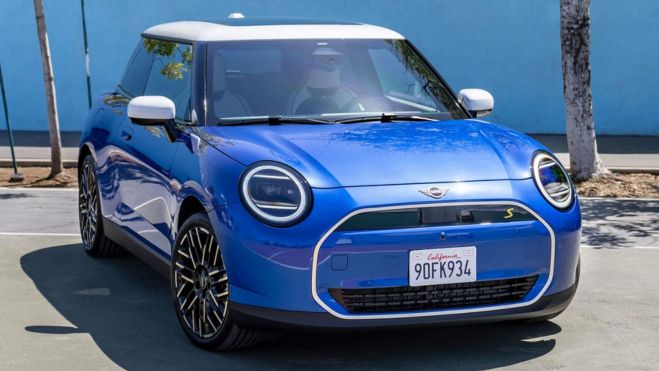 MINI Cooper Electric 2024 Delantera