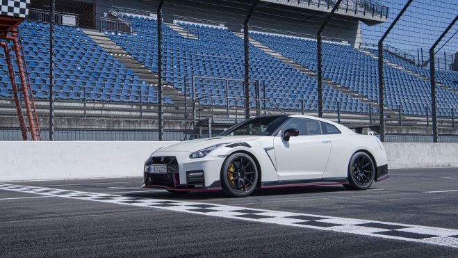 NISSAN GTR NISSAN GTR