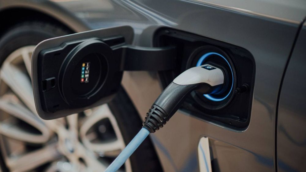 Tesla es la marca de coches más deseada que hay en España. Su ventaja competitiva ha permitido a esta empresa ser un referente en movilidad sostenible.