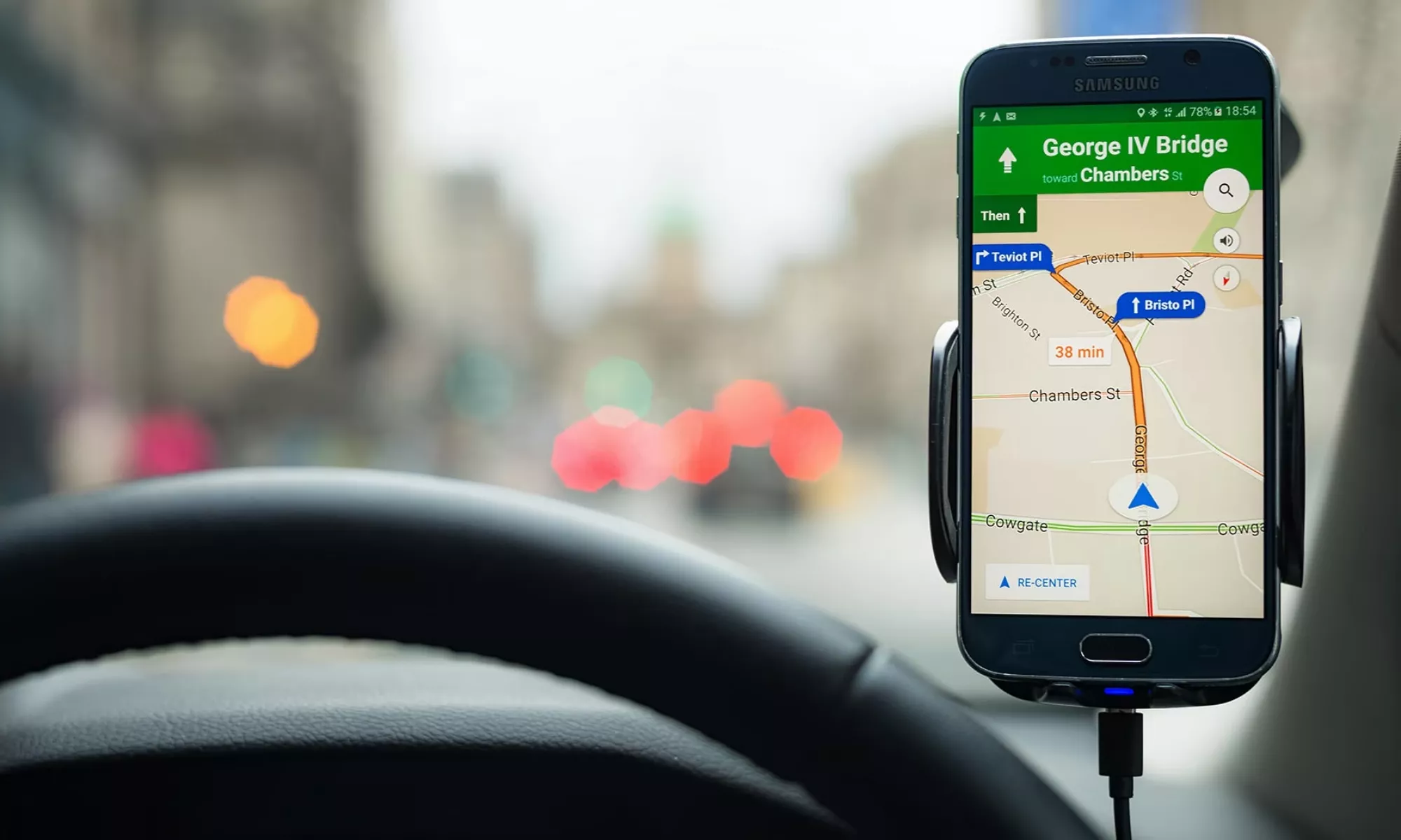 Google Maps se ha establecido como uno de los navegadores preferidos por los conductores.