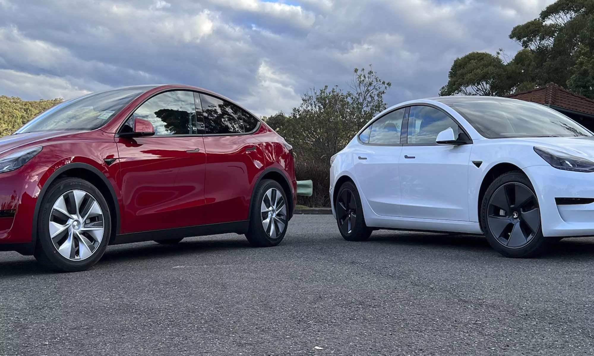 El Tesla Model 3 le ha ganado la partida en julio al Model Y, aunque, en el acumulado, el SUV se mantiene en cabeza.