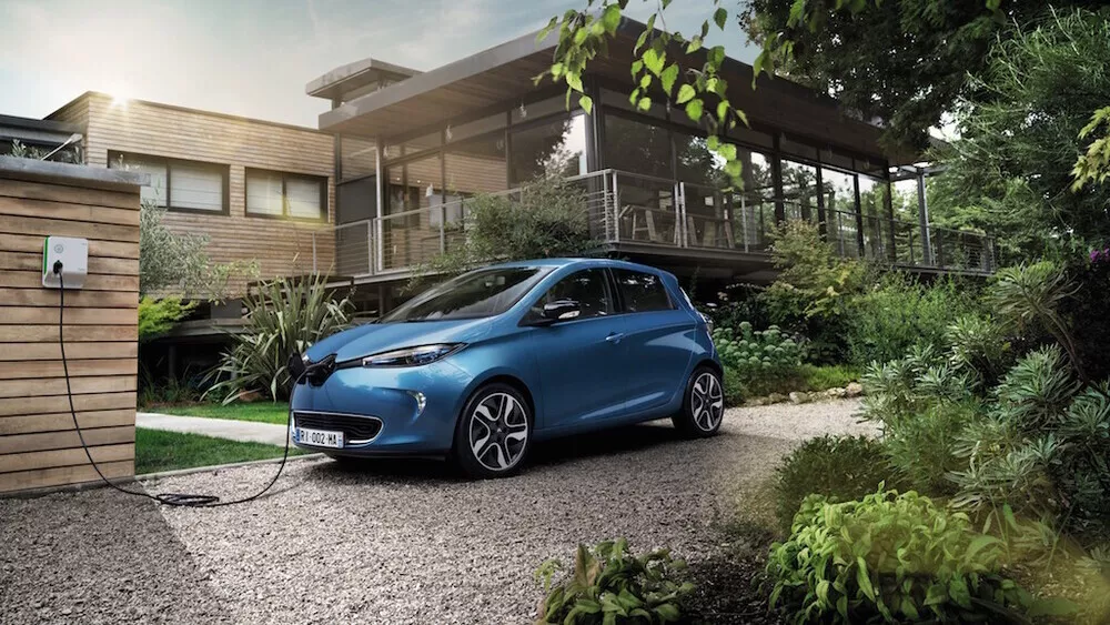 Los coches eléctricos lo tienen más complicado en áreas rurales que en la propia ciudad. La autonomía o la red de talleres tienen parte de la culpa de lo que está ocurriendo.