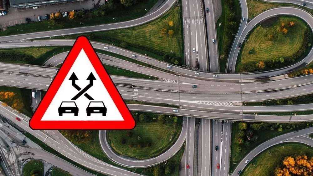 Se han introducido señales de tráfico en verano para mejorar el suministro de información en carretera.