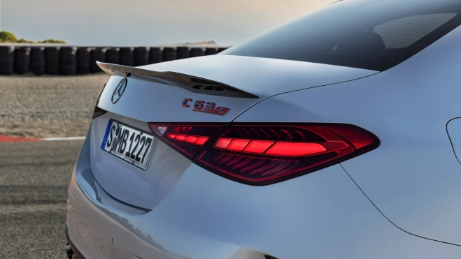 Mercedes amg C63 S E Performance logo