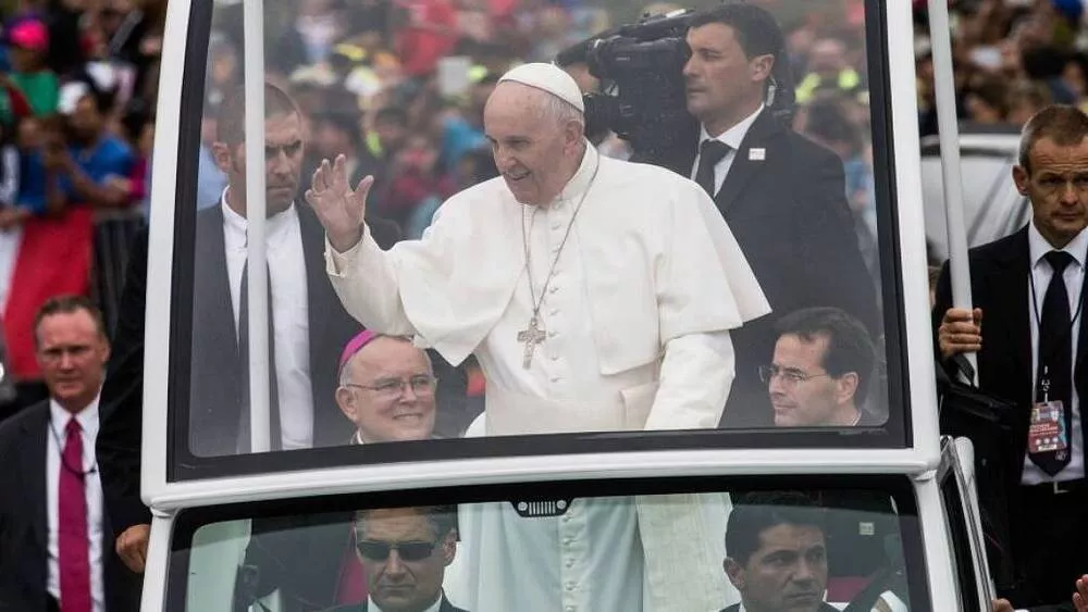 El Papa Francisco ha estrenado nuevo papamóvil SUV híbrido con el objetivo de mejorar su seguridad.