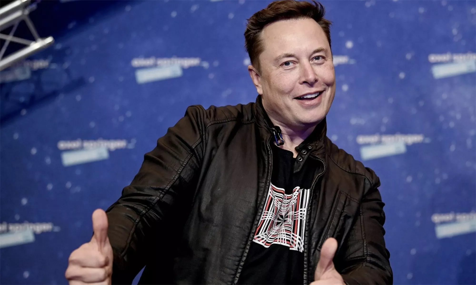 Elon Musk atribuye un primer indicio de consciencia general a sus coches eléctricos.