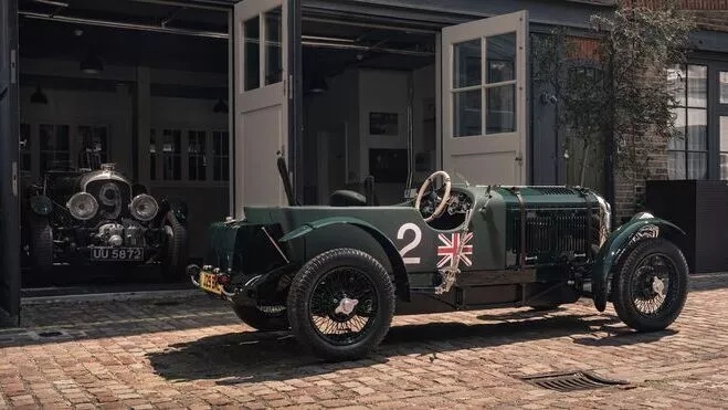 El Bentley Blower Jnr eléctrico tiene un gran de detalle y equipamiento para ser una pieza de colección. El Bentley Blower Jnr eléctrico tiene un gran de detalle y equipamiento para ser una pieza de colección.