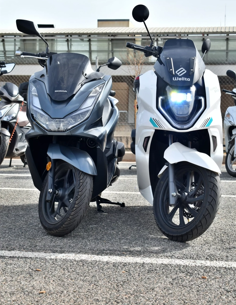 Por concepto se puede decir que estamos ante una 'PCX eléctrica'.