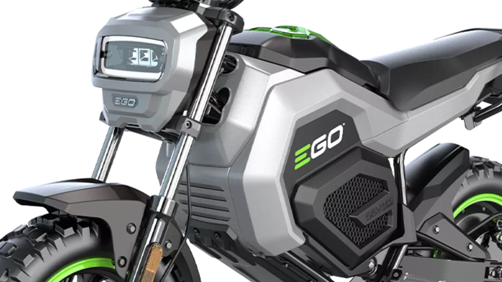 La EGO POWER+ es una minimoto eléctrica que destaca por la posibilidad de circular en tres modos distintos de conducción.