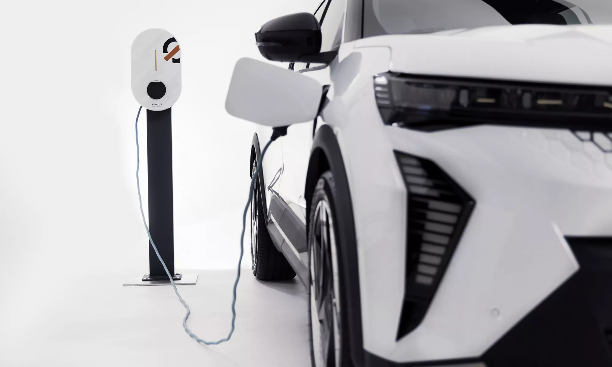 Renault sabe cuándo costará lo mismo un coche eléctrico que uno de combustión equivalente.