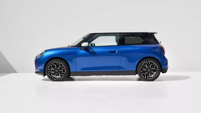 MINI Cooper SE 2024 Lateral