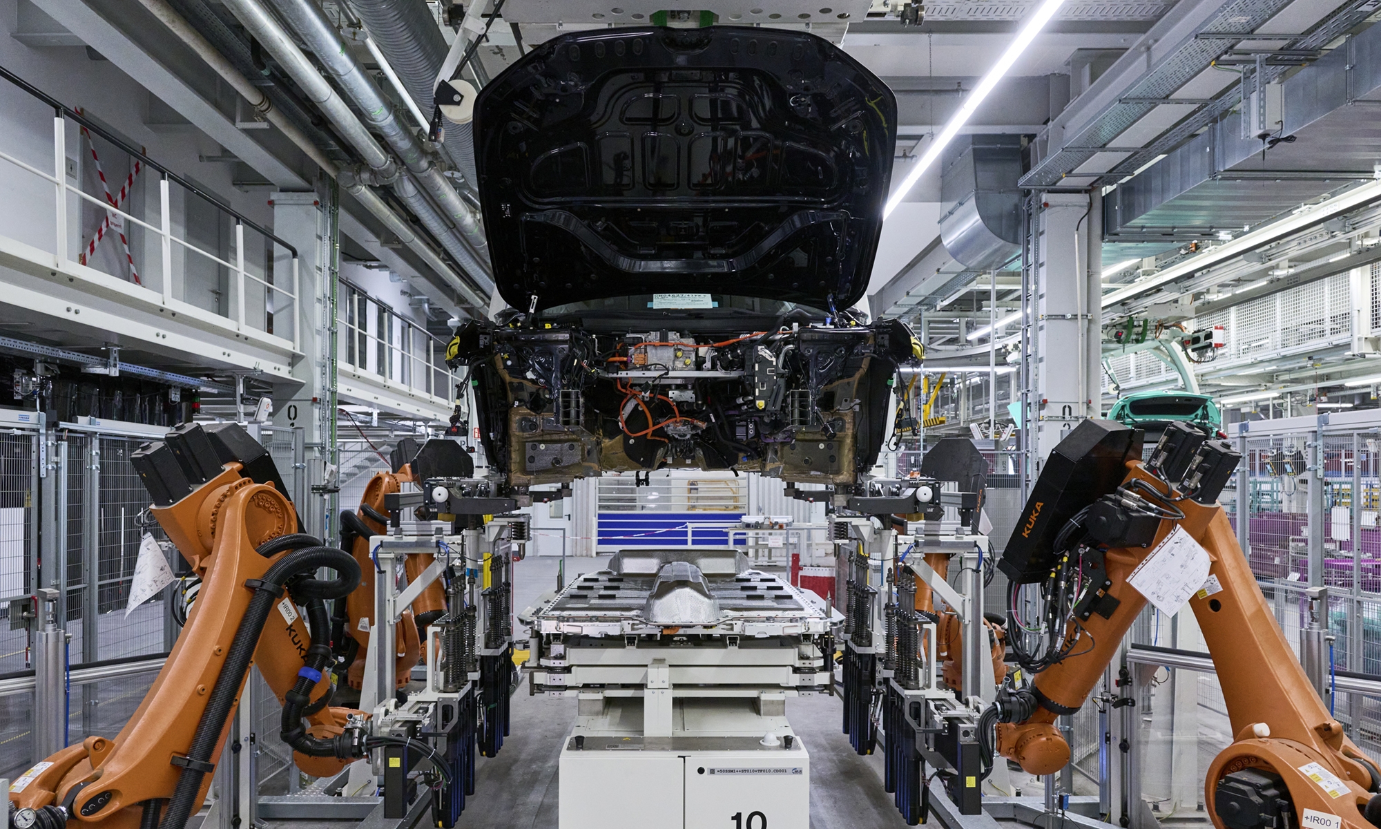 BMW continuará desarrollando y fabricando sus motores térmicos de forma paralela a los 100% eléctricos.